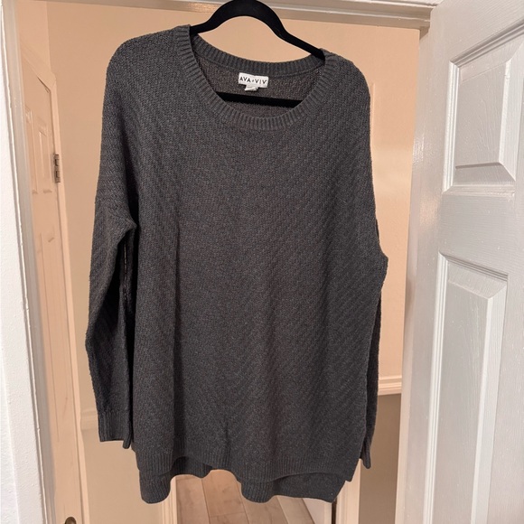 Ava & Viv plus size gray over sized long sweater - Picture 1 of 3